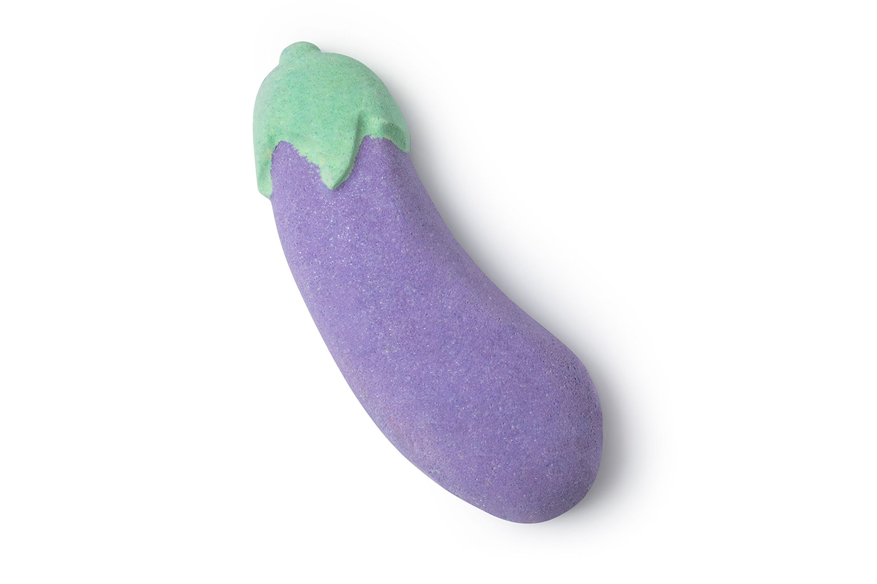 Lush Valentine's Day 2019 Eggplant Bath Bomb Bubble Bar Cosmetics Beauty Purple Emoji